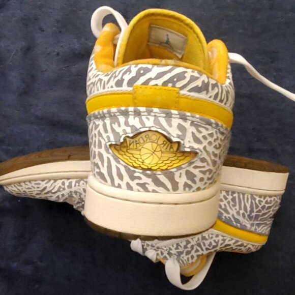 Nike Air Jordan 1 Low West Side Gray - Picture 1 of 4